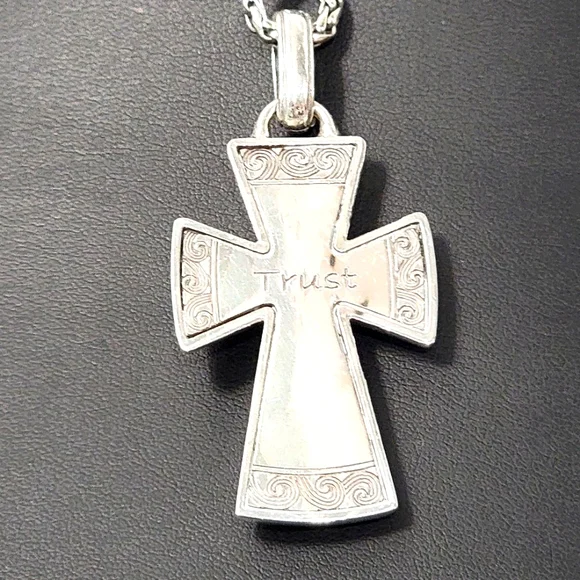 BRIGHTON RETIRED CRYSTAL VOYAGE CROSS NECKLACE REVERSIBLE NWOT - Picture 4 of 6